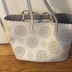 !5/25! White Eyelet Faux Leather Tote
